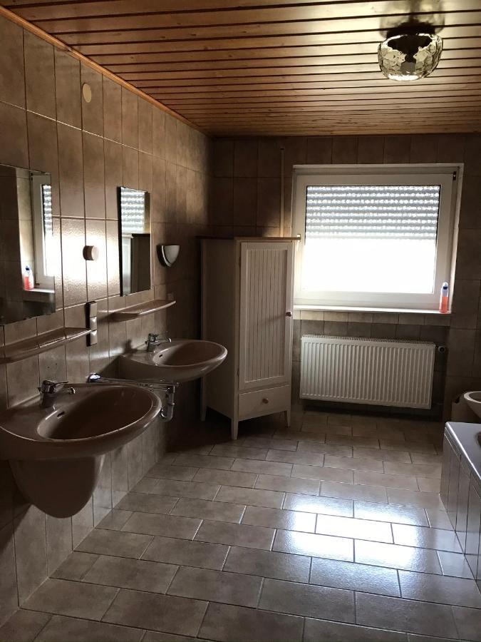 Gaestehaus Zur Schmiede Burghaun Eksteriør bilde